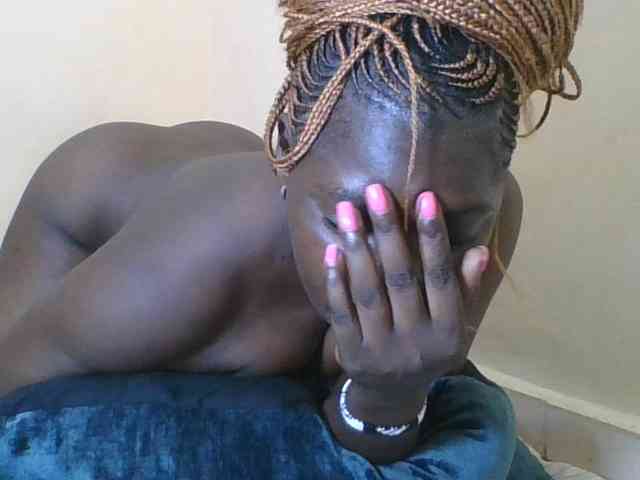 Sweetdarkskin webcam
