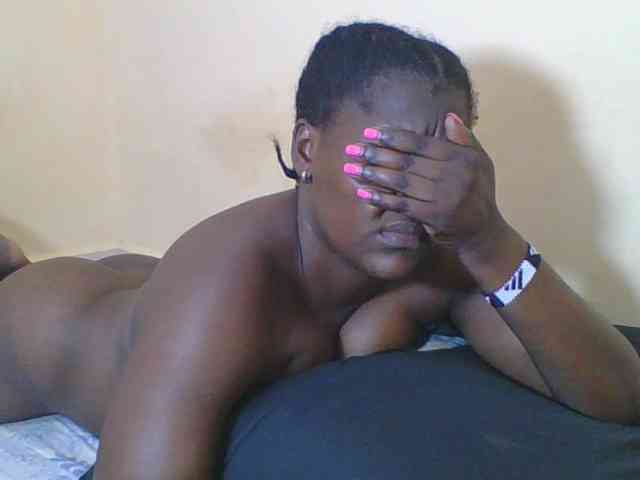 Sweetdarkskin webcam