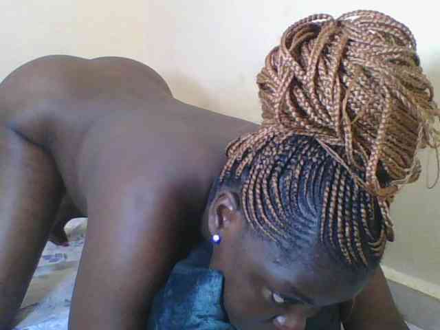 Sweetdarkskin webcam