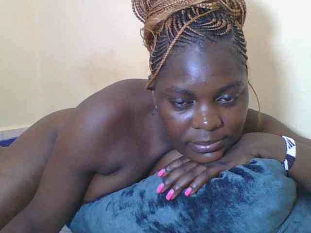 Sweetdarkskin webcam