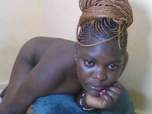 Sweetdarkskin webcam