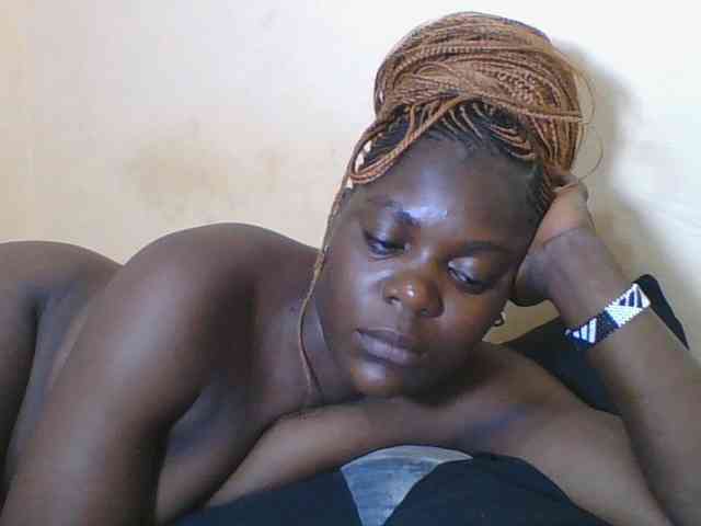 Sweetdarkskin webcam