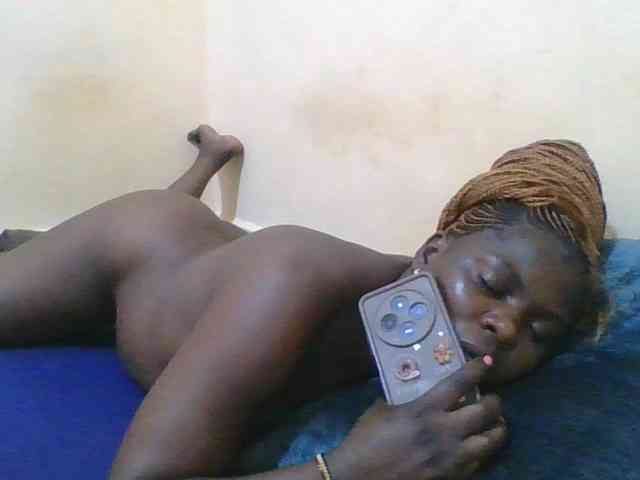 Sweetdarkskin webcam