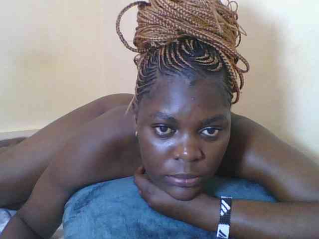 Sweetdarkskin webcam