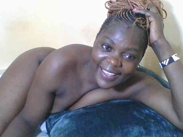 Sweetdarkskin webcam