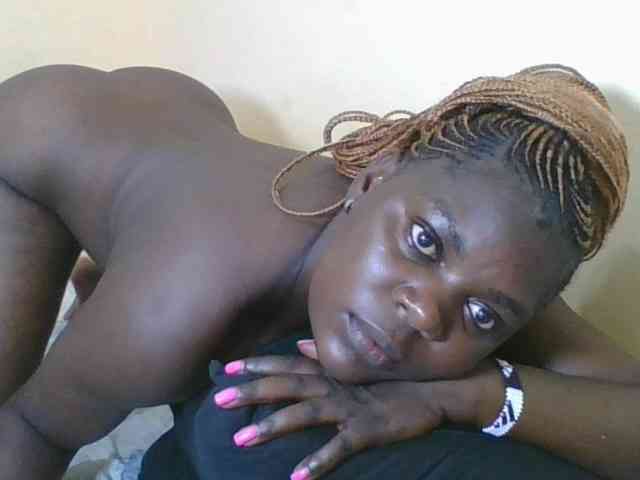 Sweetdarkskin webcam