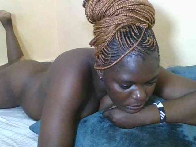 Sweetdarkskin webcam