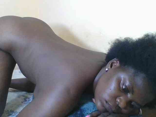 Sweetdarkskin webcam