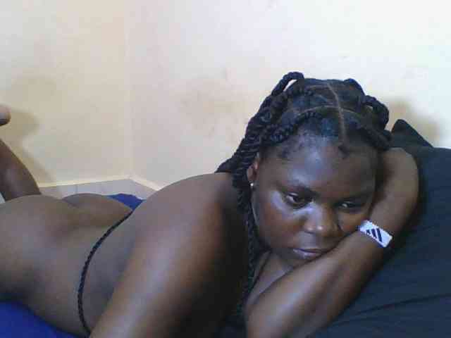 Sweetdarkskin webcam