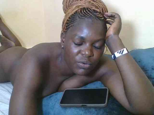 Sweetdarkskin webcam