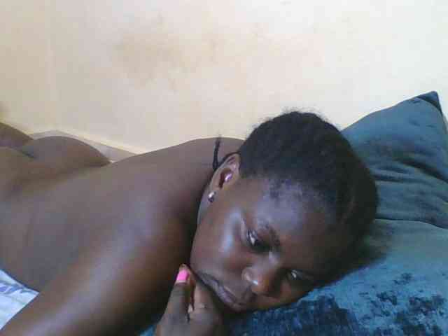 Sweetdarkskin webcam