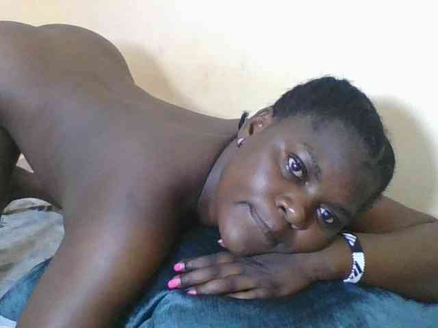 Sweetdarkskin webcam