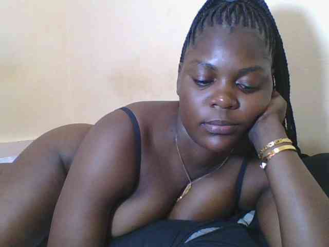Sweetdarkskin webcam