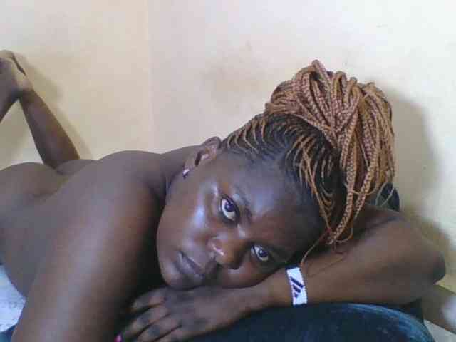 Sweetdarkskin webcam
