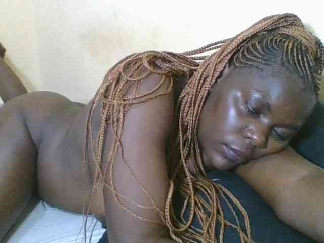 Sweetdarkskin webcam