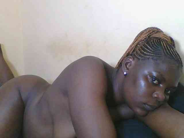 Sweetdarkskin webcam