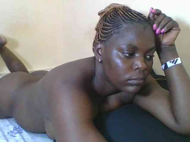 Sweetdarkskin webcam