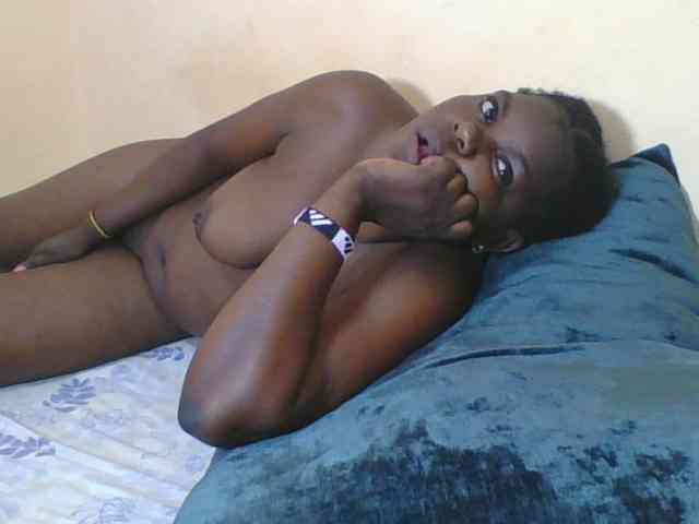 Sweetdarkskin webcam