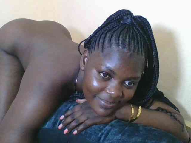 Sweetdarkskin webcam