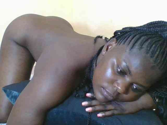 Sweetdarkskin webcam