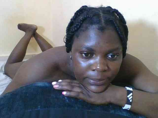 Sweetdarkskin webcam