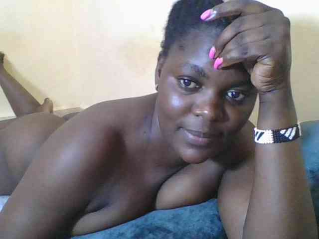Sweetdarkskin webcam