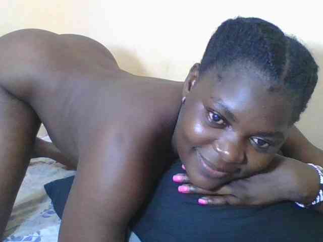 Sweetdarkskin webcam