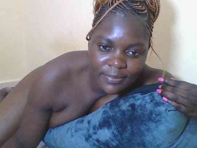 Sweetdarkskin webcam