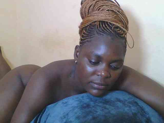 Sweetdarkskin webcam