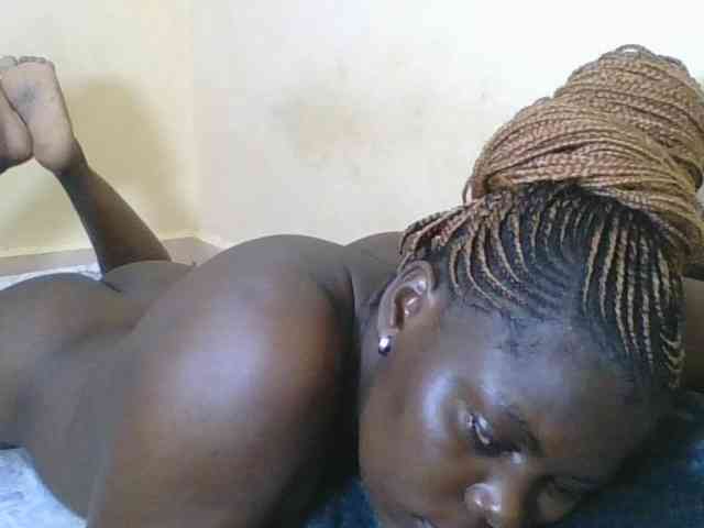 Sweetdarkskin webcam