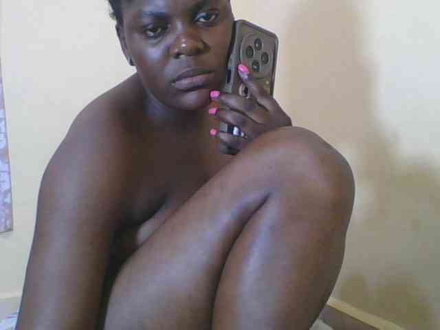 Sweetdarkskin webcam