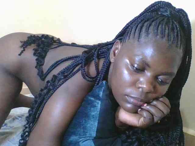 Sweetdarkskin webcam