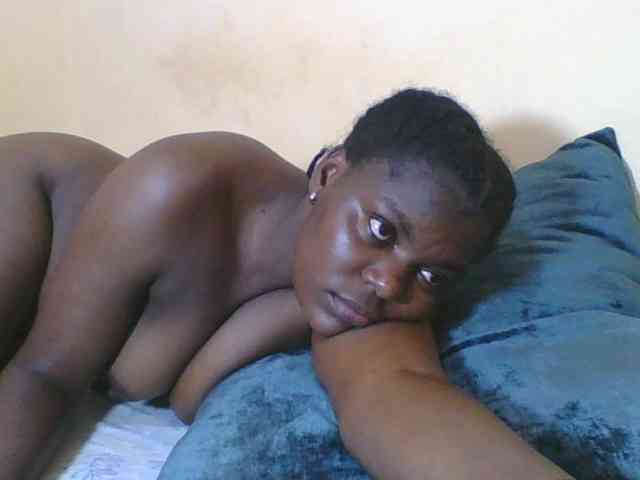 Sweetdarkskin webcam
