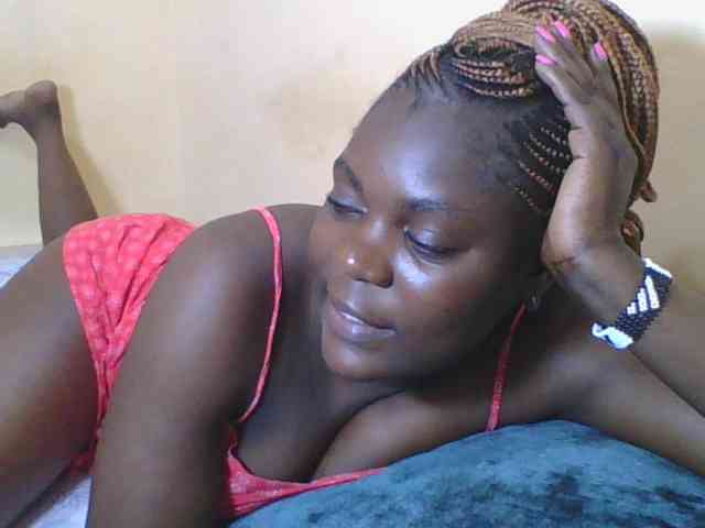 Sweetdarkskin webcam