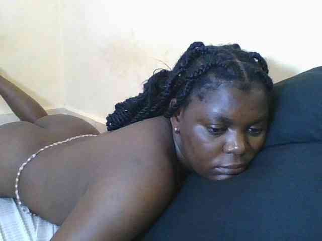 Sweetdarkskin webcam