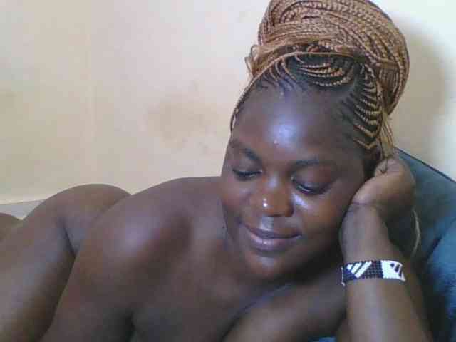 Sweetdarkskin webcam