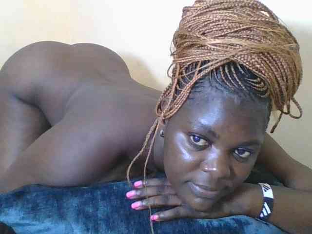 Sweetdarkskin webcam