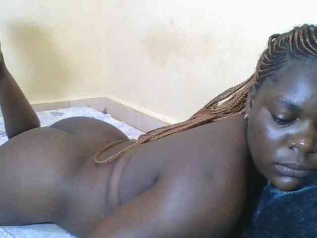 Sweetdarkskin webcam
