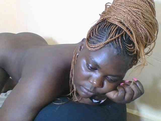 Sweetdarkskin webcam
