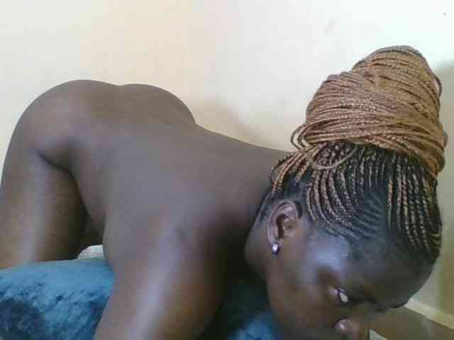 Sweetdarkskin webcam