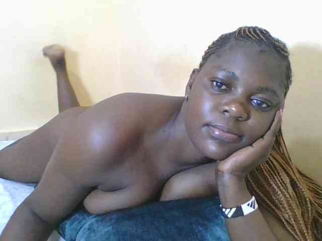 Sweetdarkskin webcam