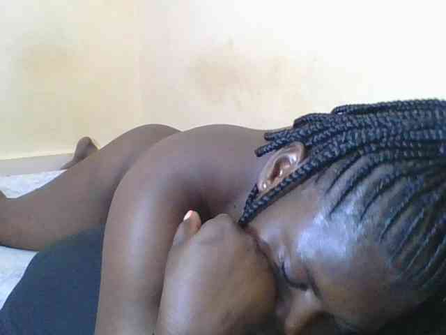 Sweetdarkskin webcam