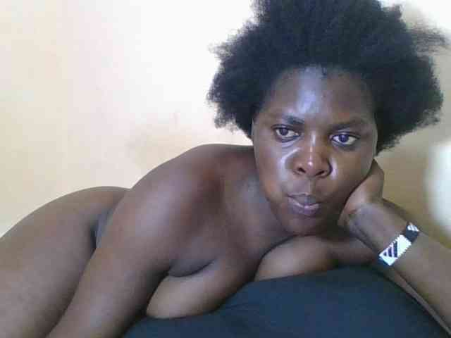 Sweetdarkskin webcam