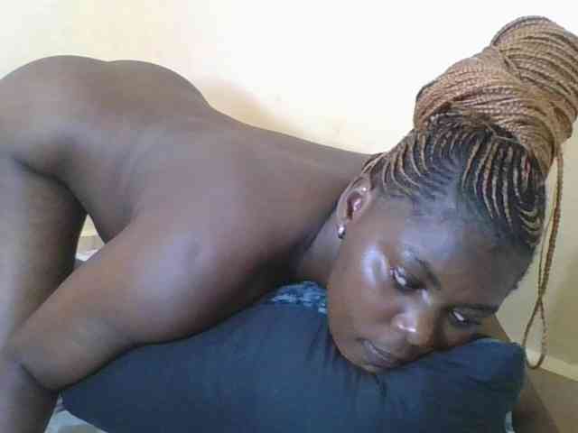 Sweetdarkskin webcam