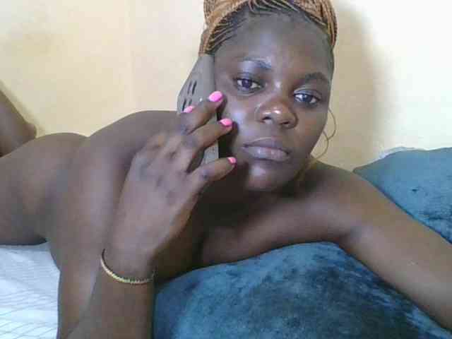 Sweetdarkskin webcam