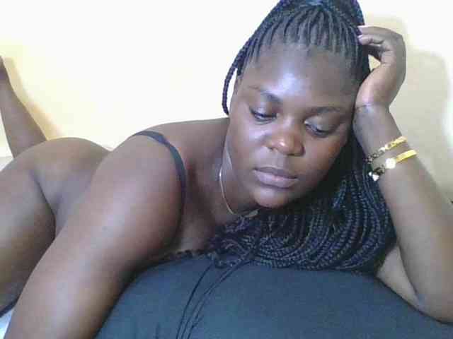 Sweetdarkskin webcam