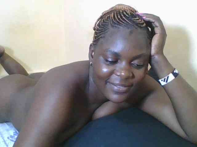 Sweetdarkskin webcam