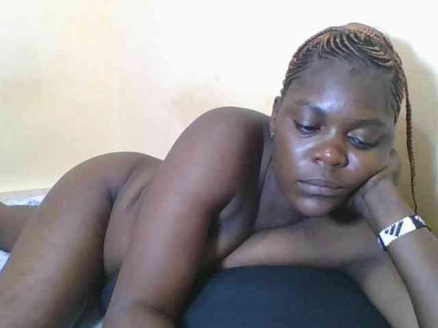 Sweetdarkskin webcam