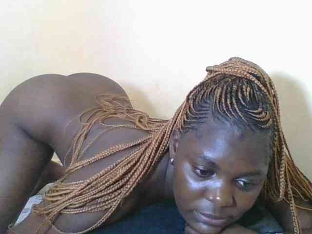 Sweetdarkskin webcam