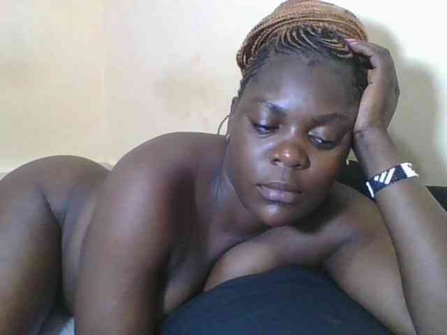 Sweetdarkskin webcam
